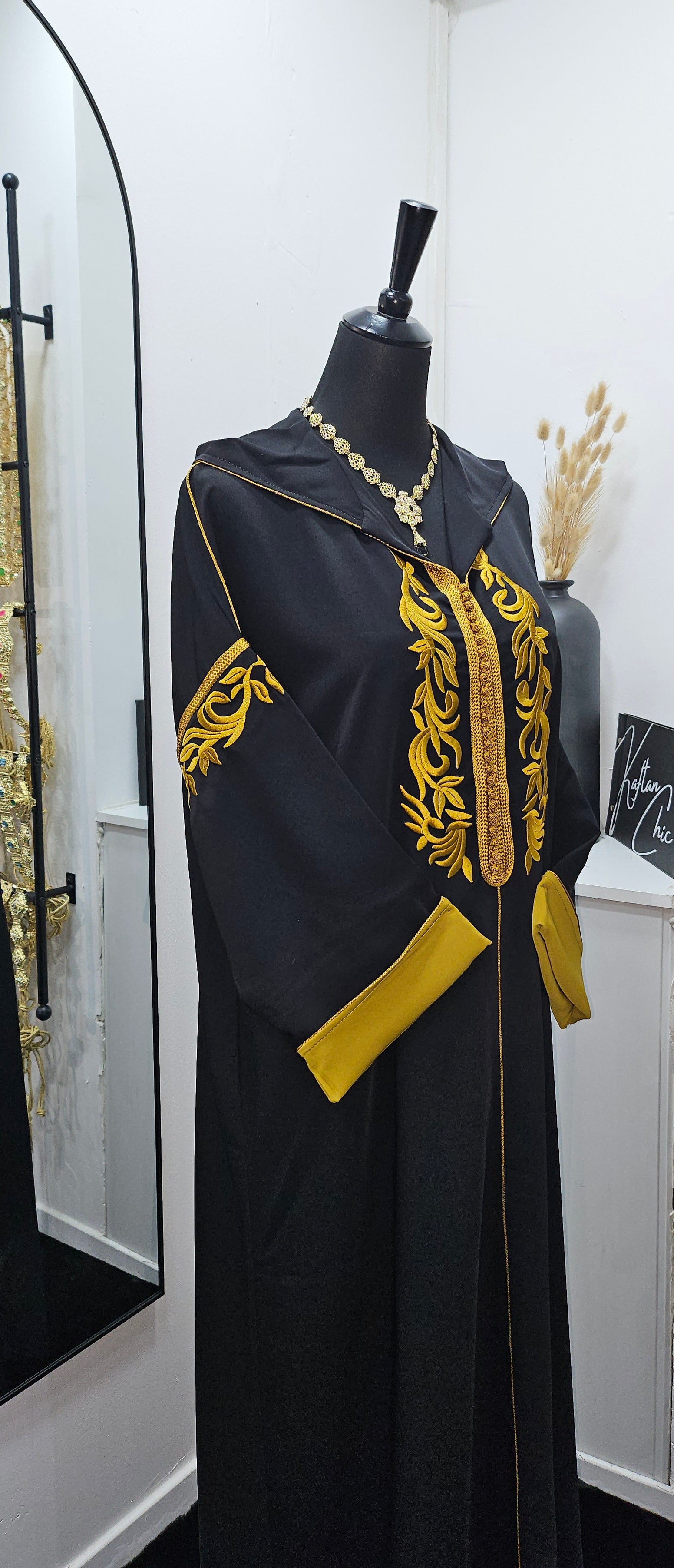 Collection djellaba Shams / Noir doré