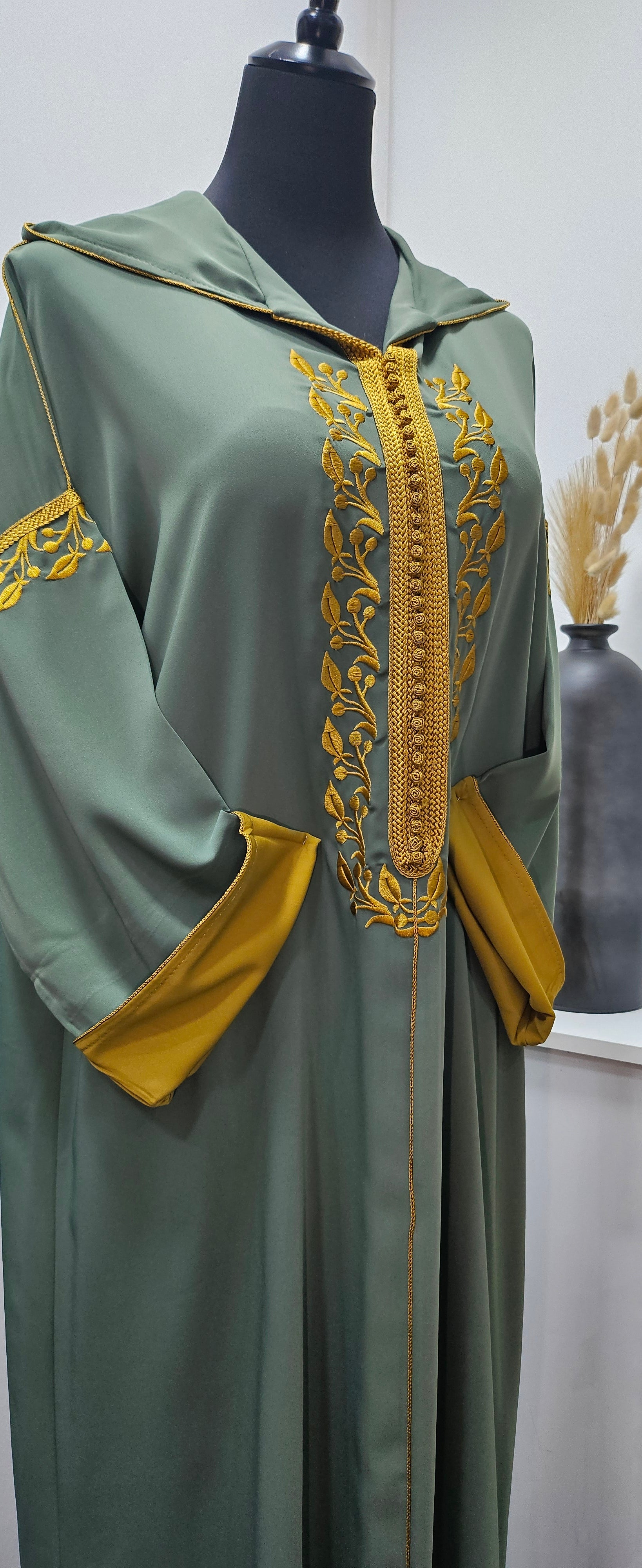 Collection djellaba Shams / vert olive - doré